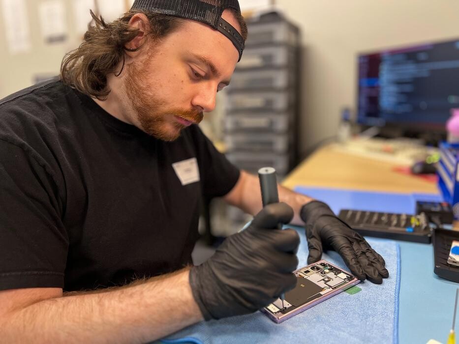 Images uBreakiFix - Phone and Computer Repair
