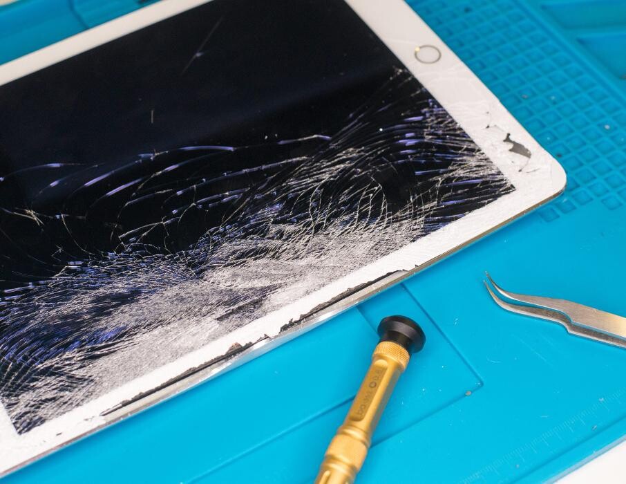 Images uBreakiFix - Phone and Computer Repair