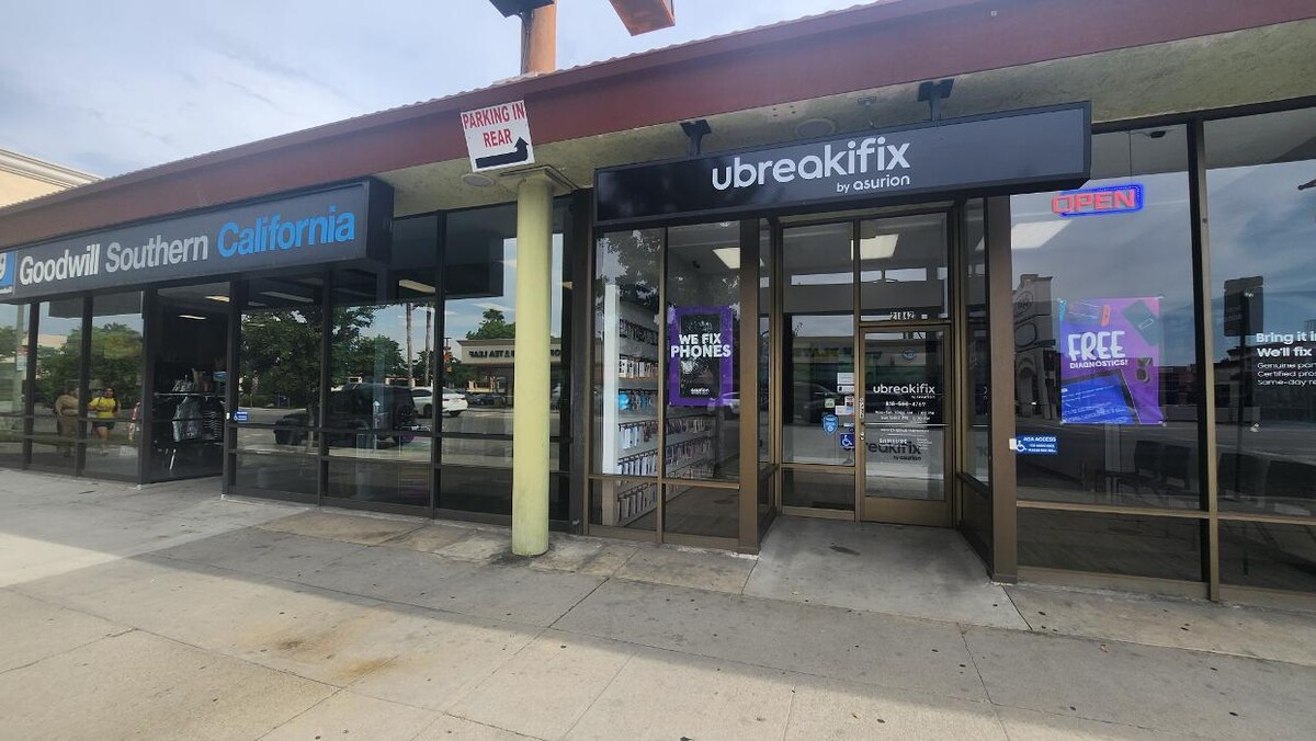 Images uBreakiFix - Phone and Computer Repair
