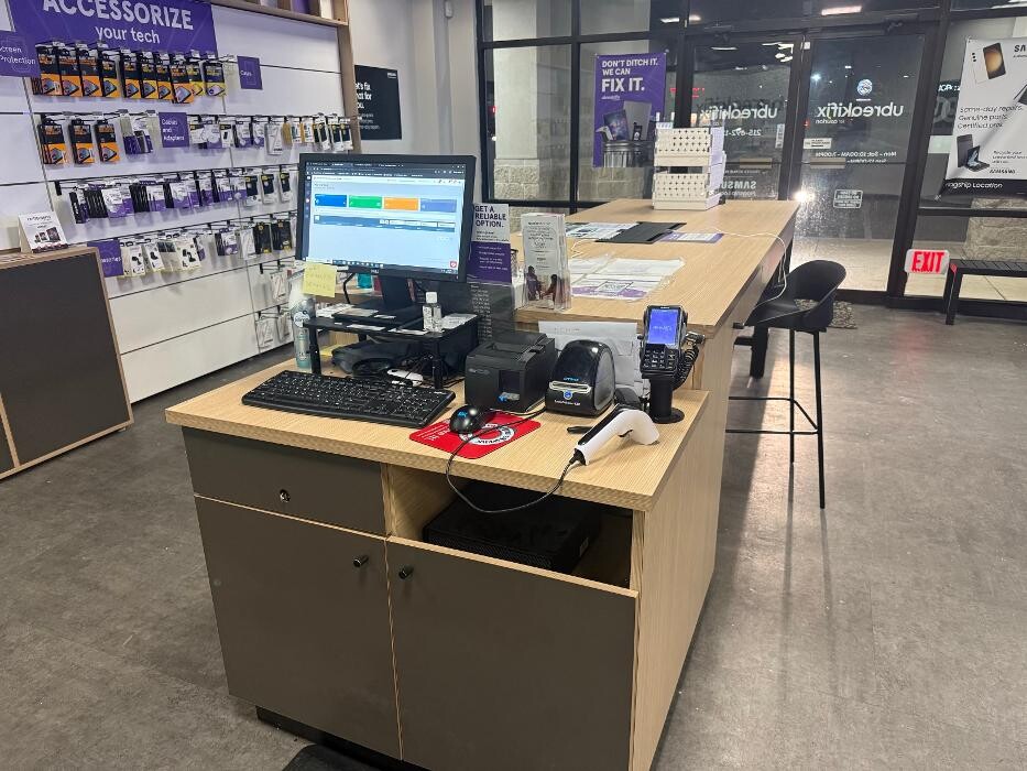 Images uBreakiFix - Phone and Computer Repair