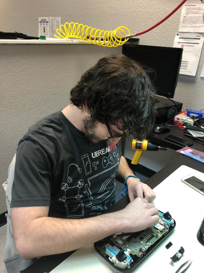 Images uBreakiFix - Phone and Computer Repair