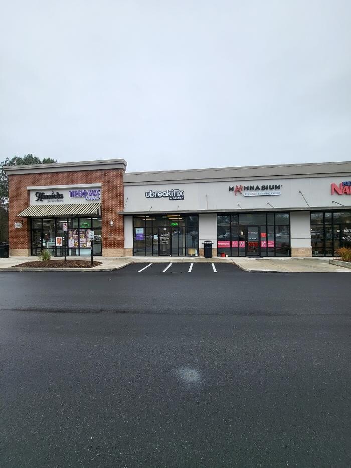 Images uBreakiFix - Phone and Computer Repair