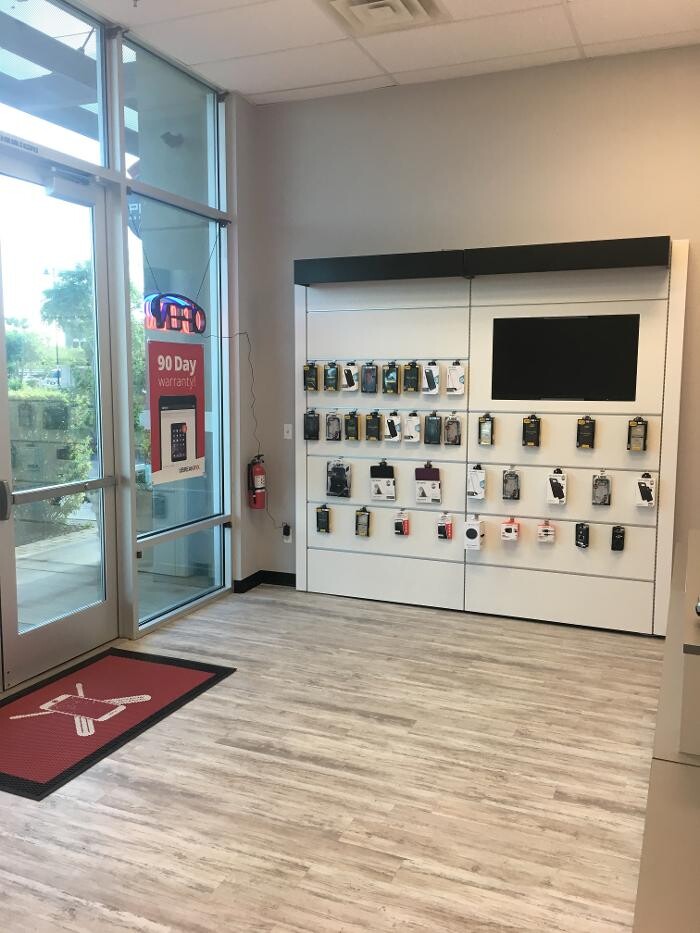 Images uBreakiFix - Phone and Computer Repair