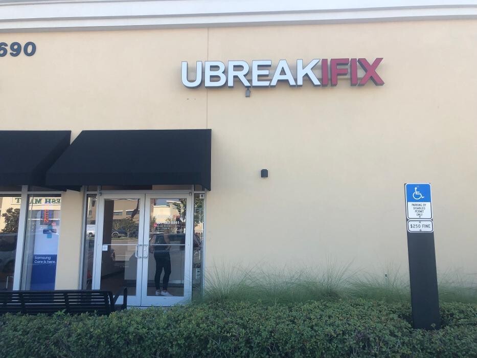 Images uBreakiFix - Phone and Computer Repair
