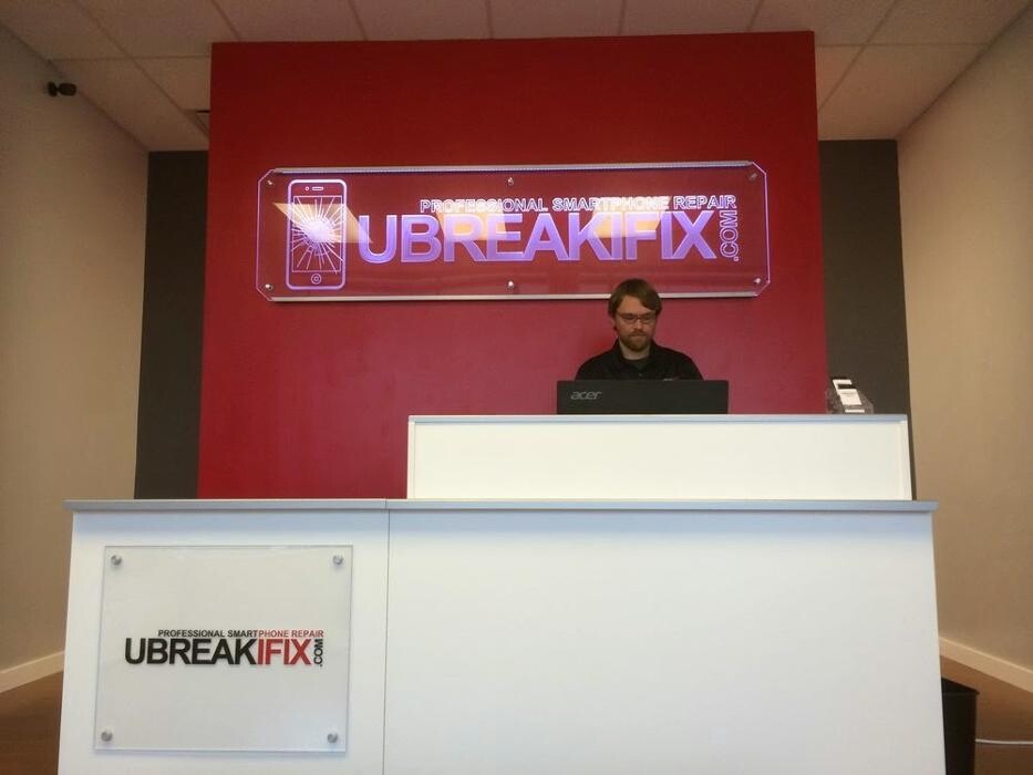 Images uBreakiFix - Phone and Computer Repair