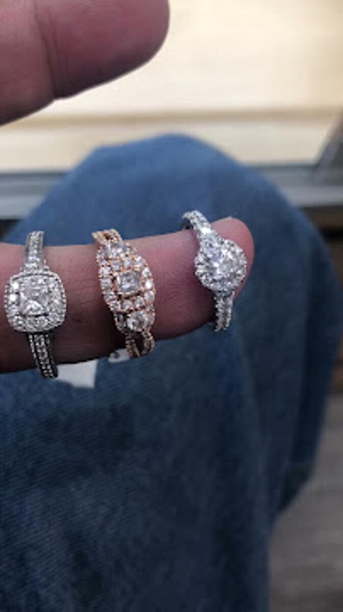 Images Mills Jewelers & Loan