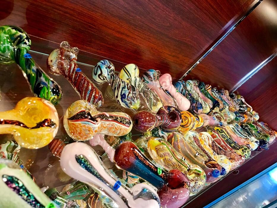 Images Hi-Life Smoke & Vapor Shop