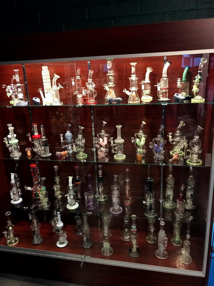 Images Hi Life Smoke & Vapor Shop 2