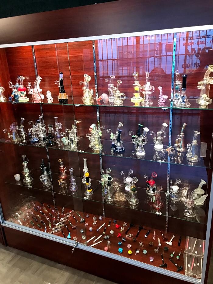 Images Hi Life Smoke & Vapor Shop 2
