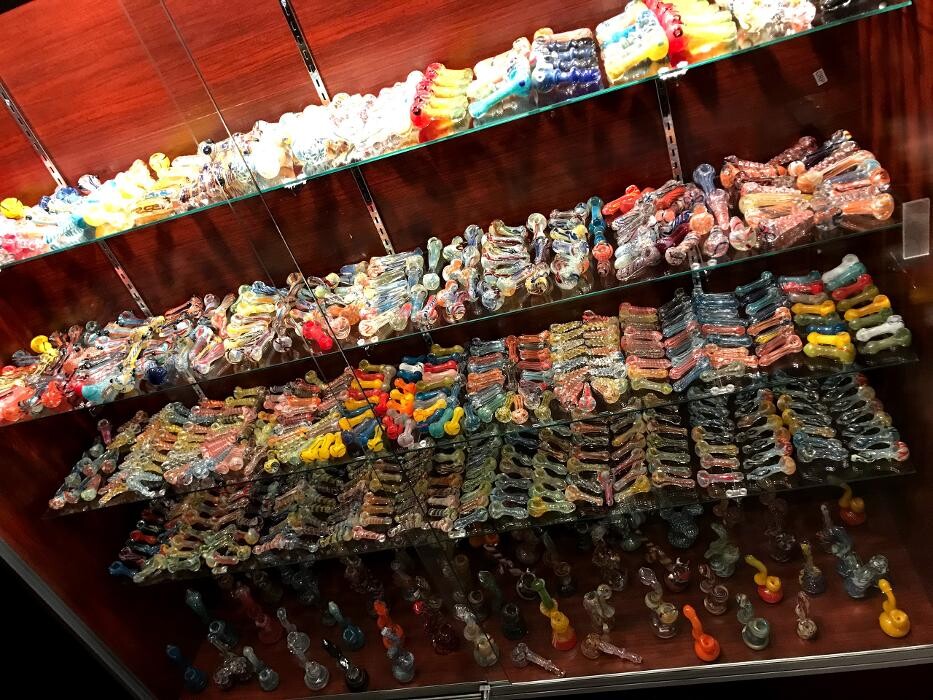 Images Hi Life Smoke & Vapor Shop 2