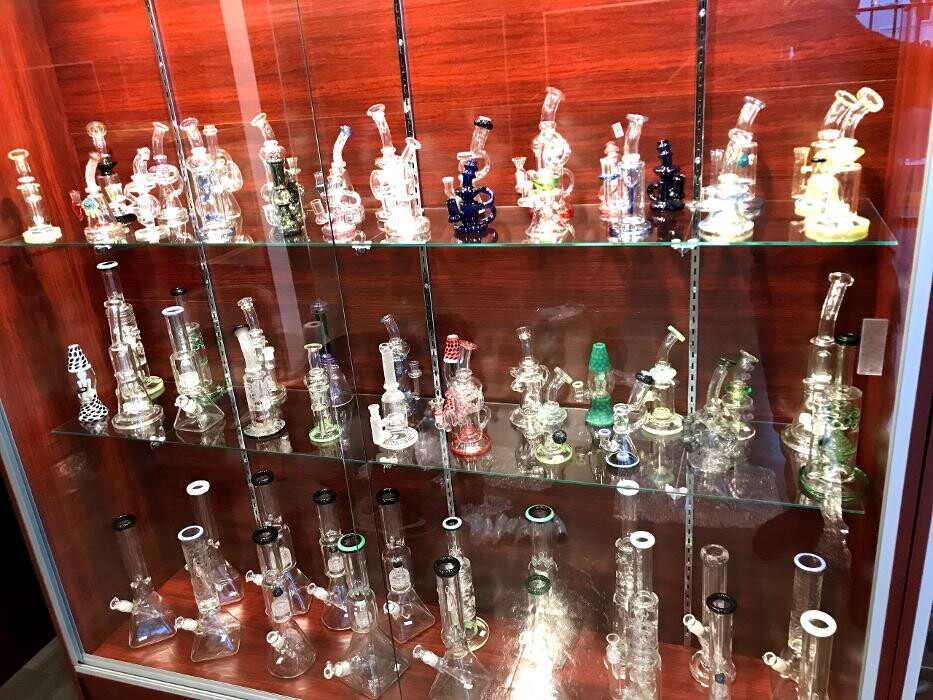 Images Hi Life Smoke & Vapor Shop 2