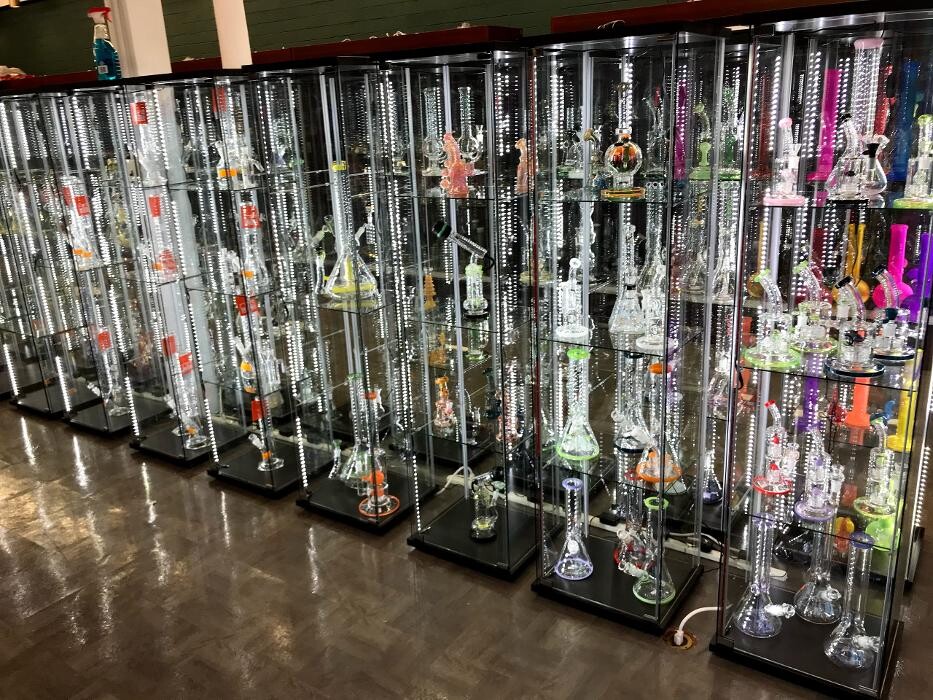 Images Hi Life Smoke & Vapor Shop 2