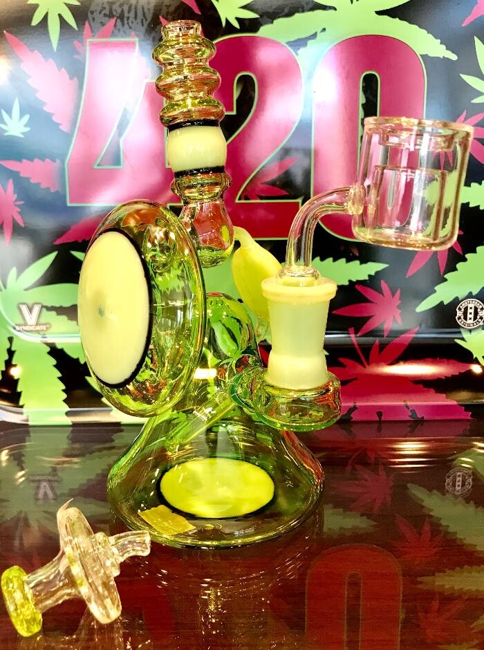 Images Hi Life Smoke & Vapor Shop 2