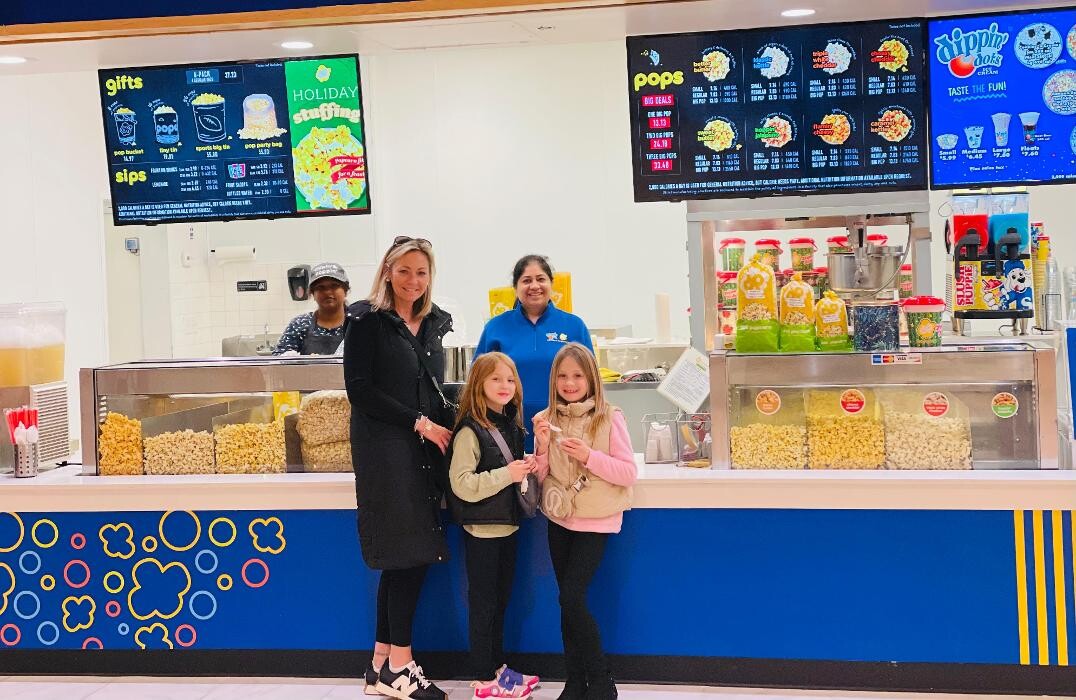 Images Dippin' Dots & Doc Popcorn: Ridgedale Center