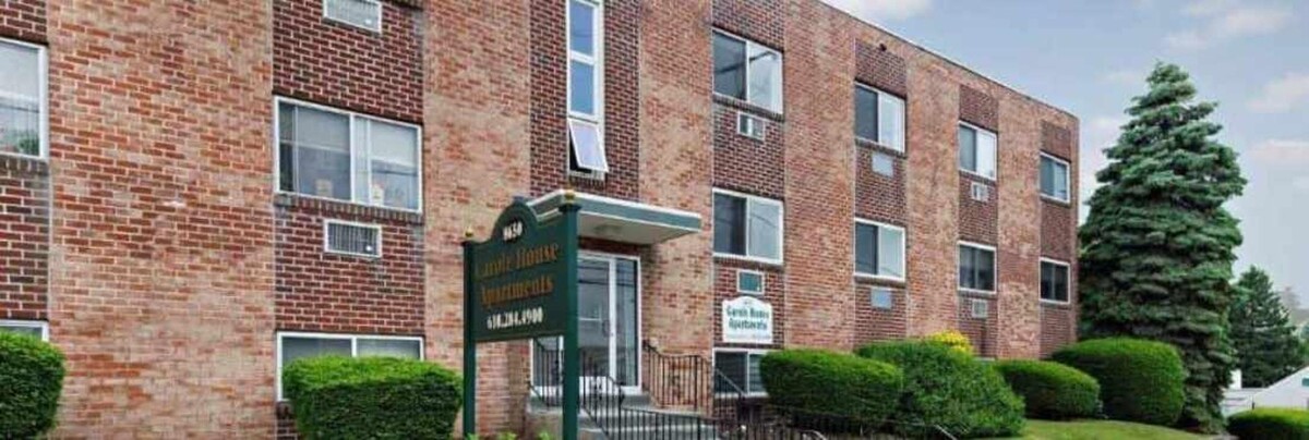 Images Carole House Apartments