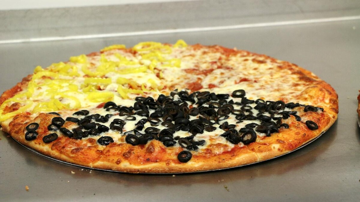 Images Tony's Pizza