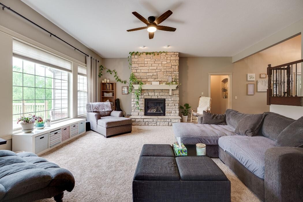 Images Dana Ward Realty