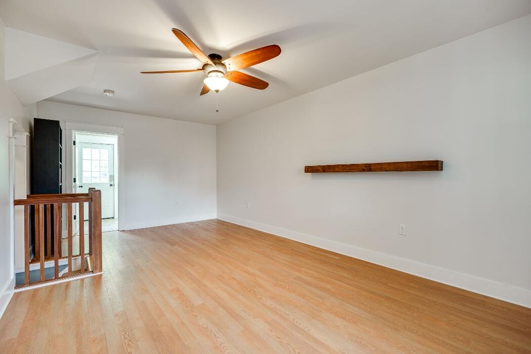 Images Dana Ward Realty
