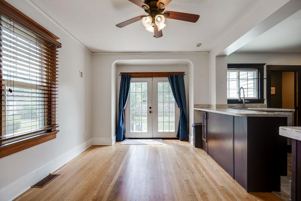 Images Dana Ward Realty