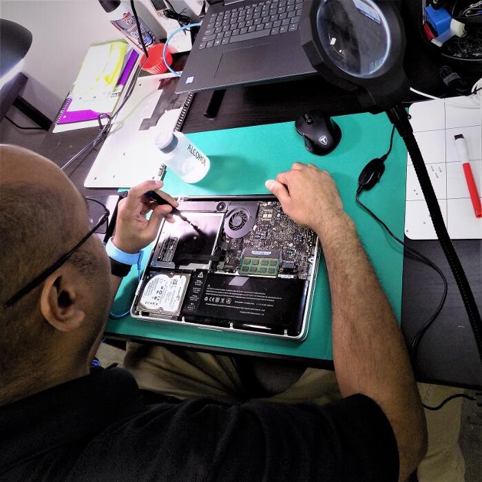 Images uBreakiFix - Phone and Computer Repair
