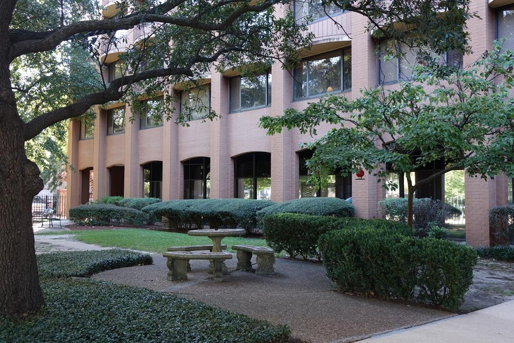 Images Cathedral Place