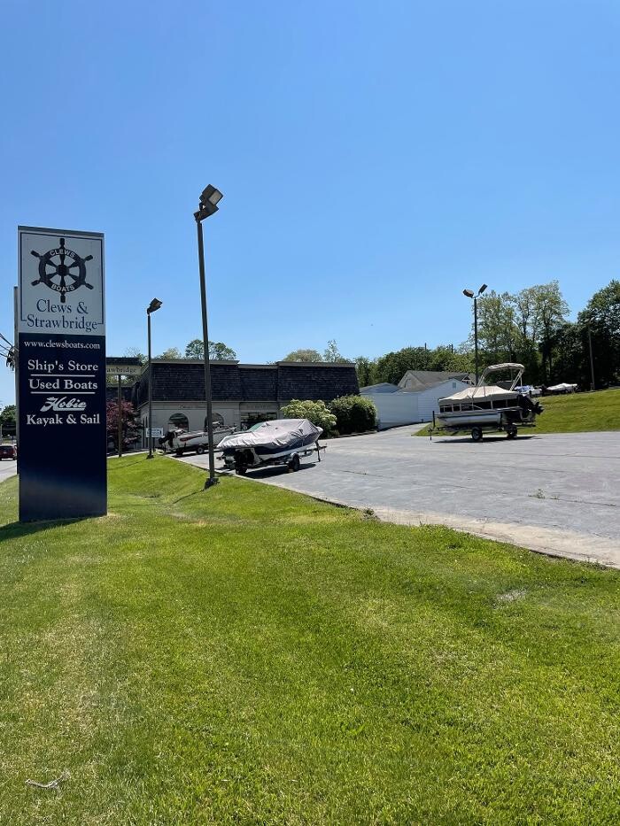 Images Clews and Strawbridge