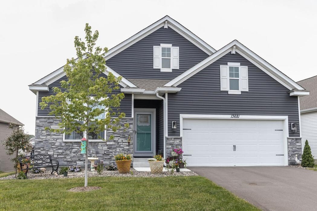 Images Fulsaas Exteriors, Inc.