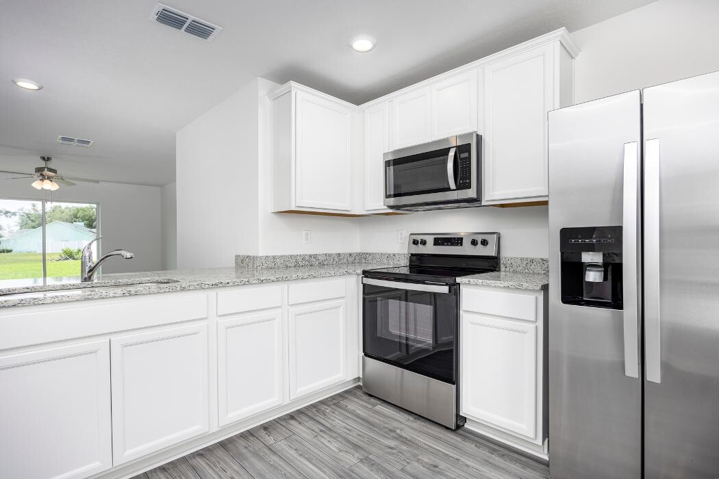 Images LGI Homes - Vero Lake Estates