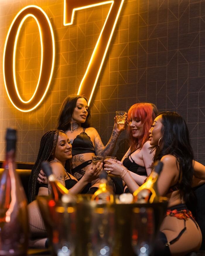 Images Peppermint Hippo