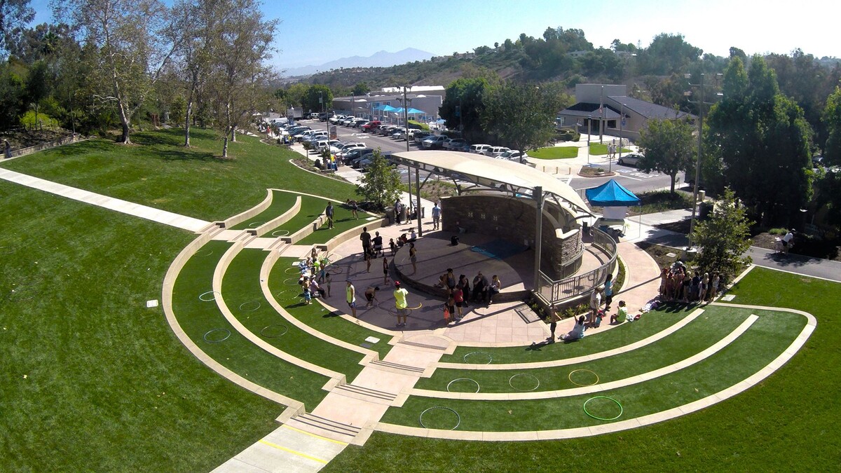 Images USA SHADE & Fabric Structures