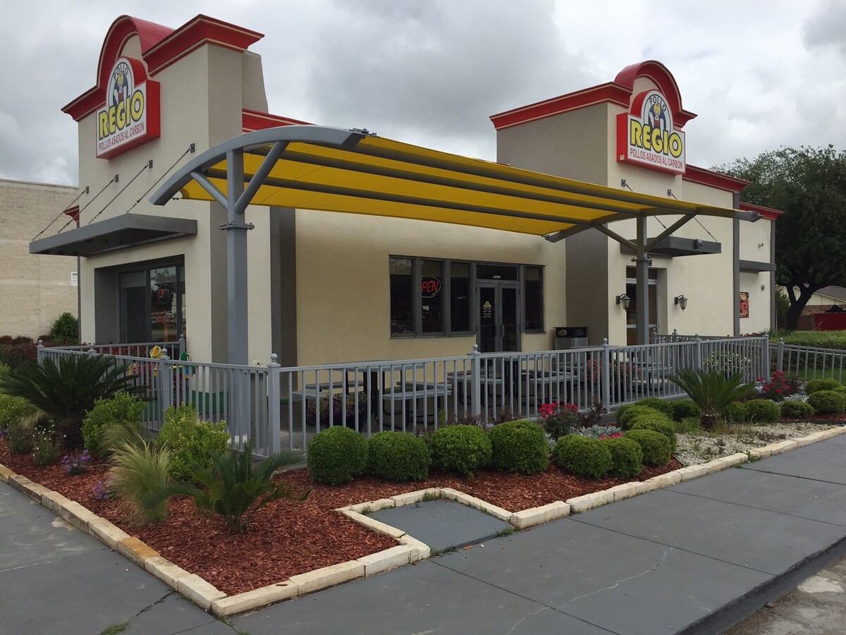 Images USA SHADE & Fabric Structures