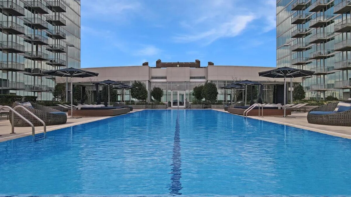Images Allure Hermann Park at Med Center