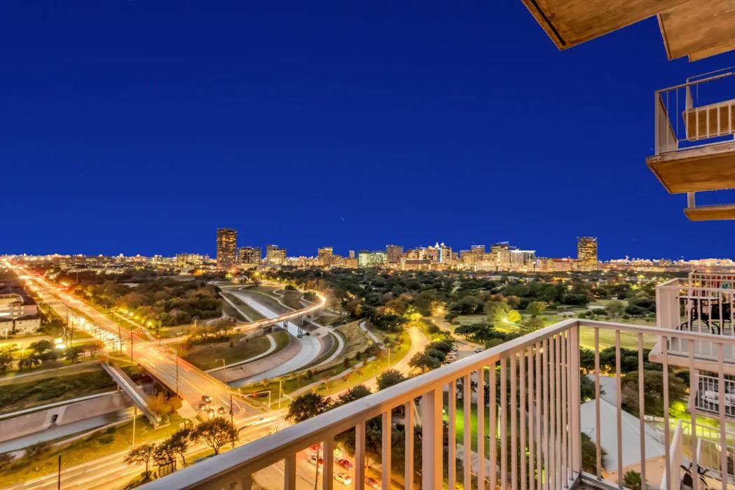 Images Allure Hermann Park at Med Center