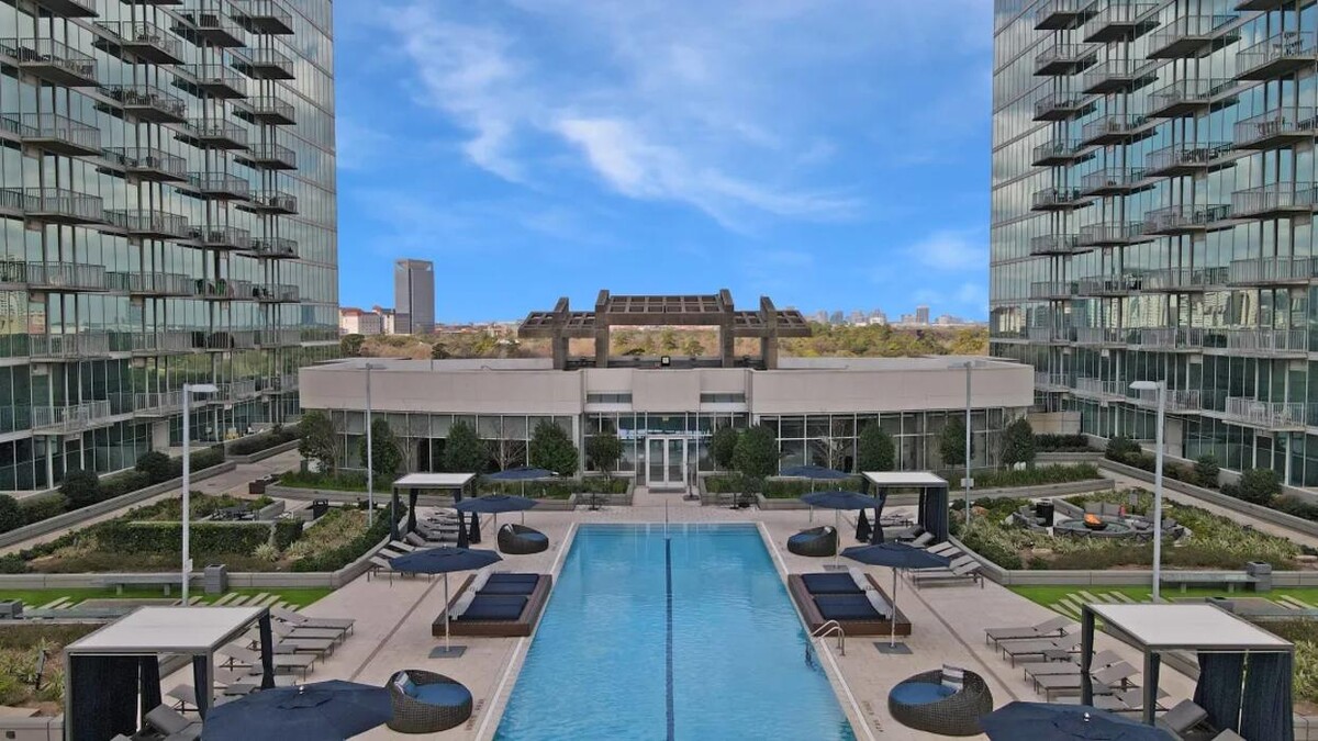 Images Allure Hermann Park at Med Center