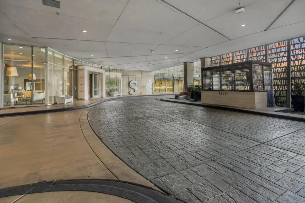 Images Allure Hermann Park at Med Center