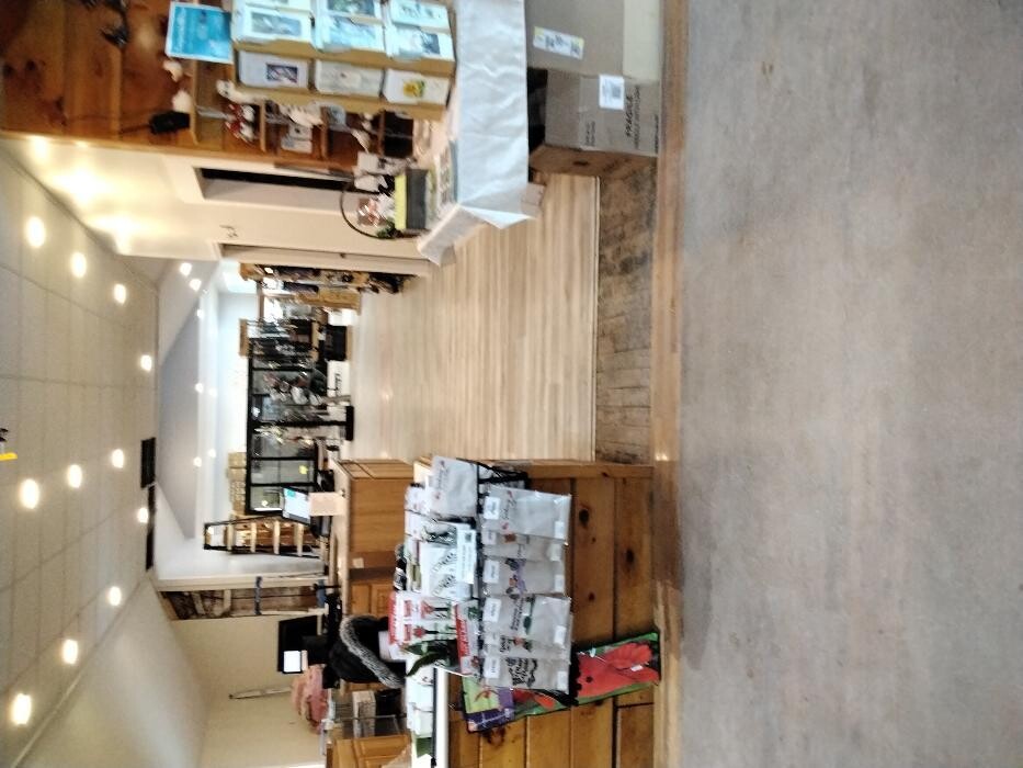 Images Nicole's Greenhouse & Florist
