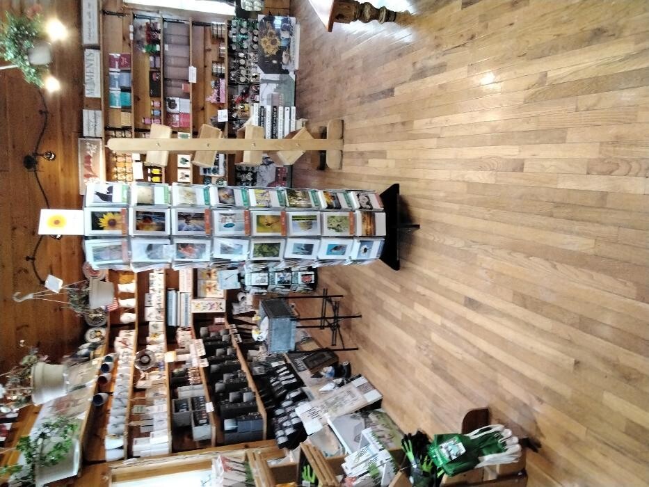 Images Nicole's Greenhouse & Florist
