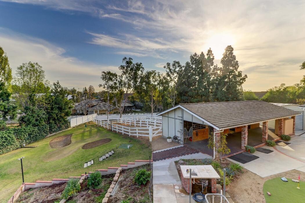 Images Sharon Kaak Real Estate
