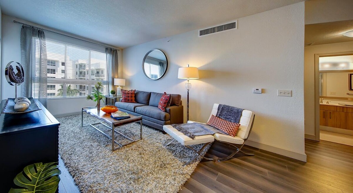 Images Loftin Place