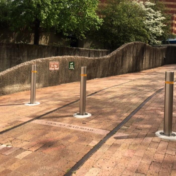 Images 1-800-BOLLARDS