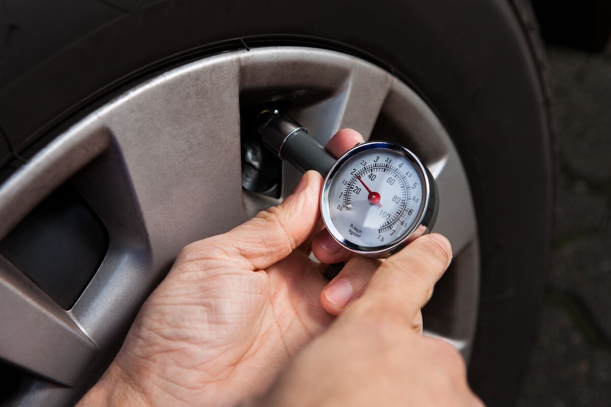Images Metric Motors