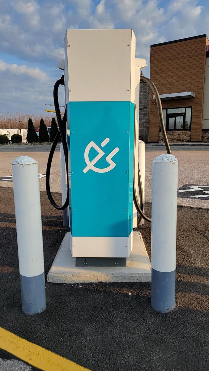 Images Shell Recharge Charging Station