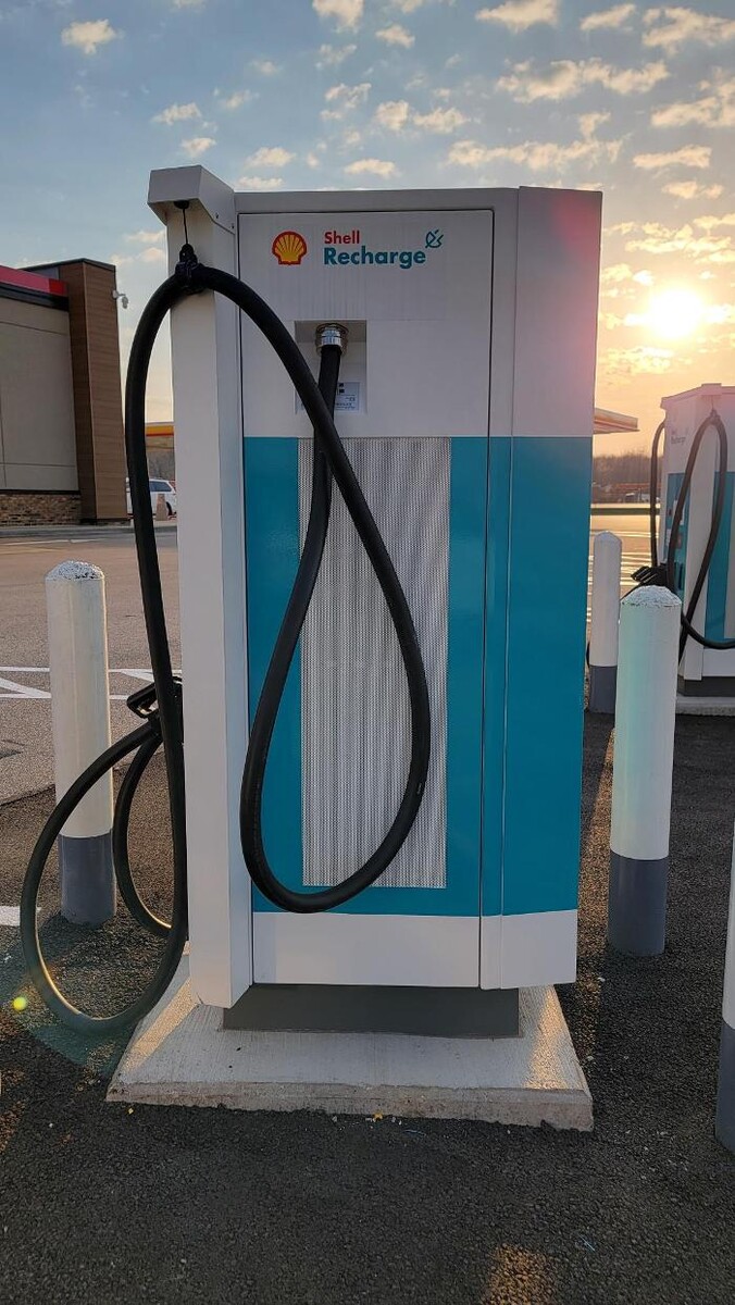 Images Shell Recharge Charging Station