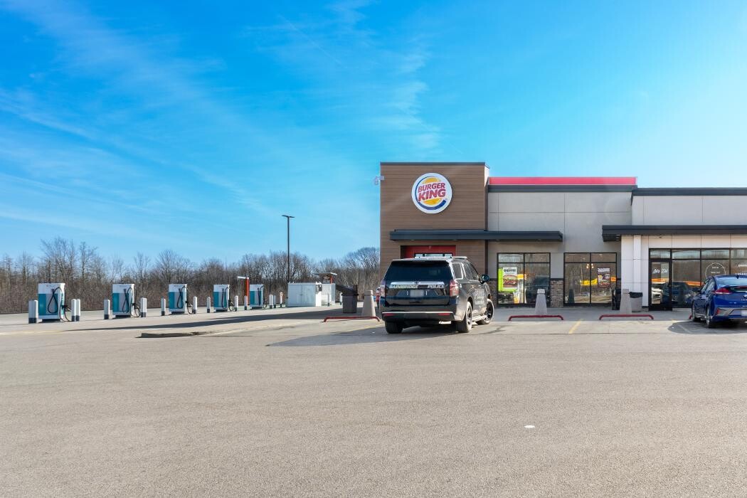 Images Shell Recharge Charging Station