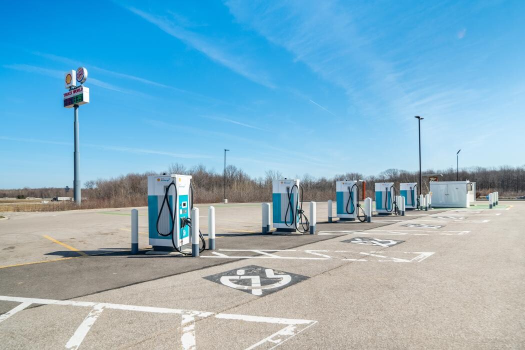 Images Shell Recharge Charging Station