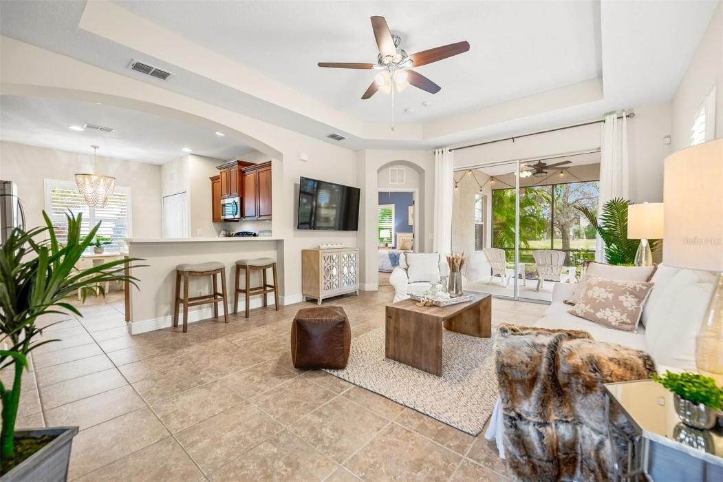 Images Judi Taulbee Team/Fine Properties