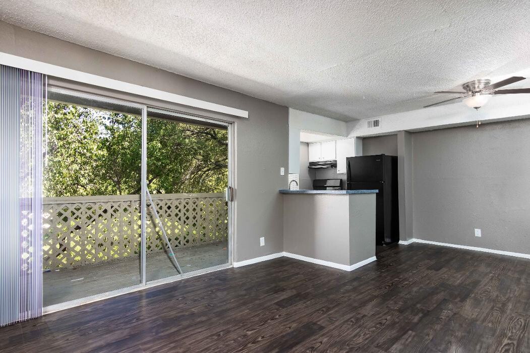 Images Palatia Apartment Homes