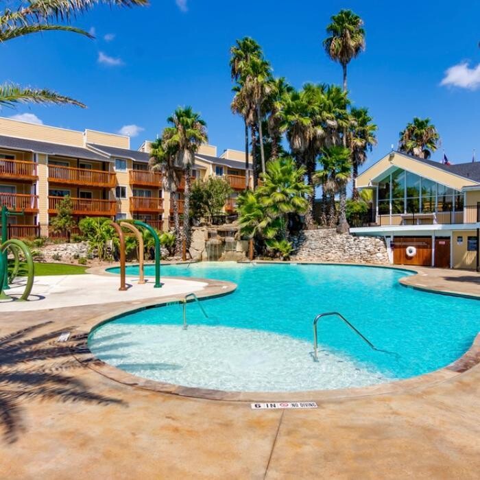 Images Palatia Apartment Homes