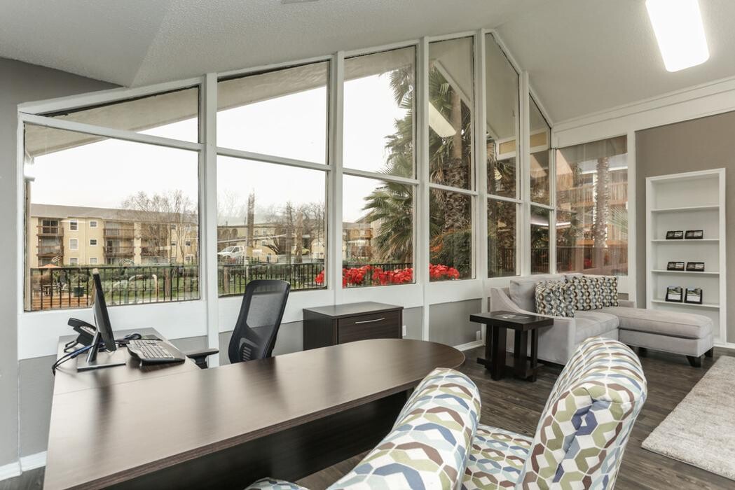 Images Palatia Apartment Homes