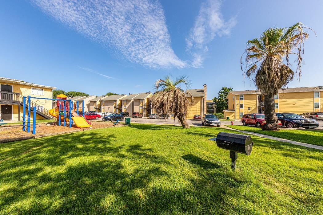 Images Palatia Apartment Homes